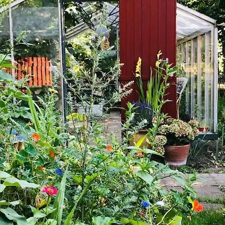'hos Morten' - Plads Til Alle بيت للعطل Næstved